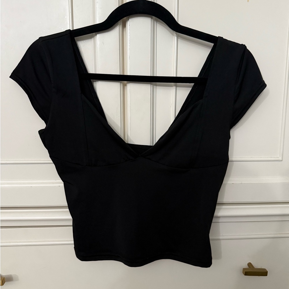 Black tee